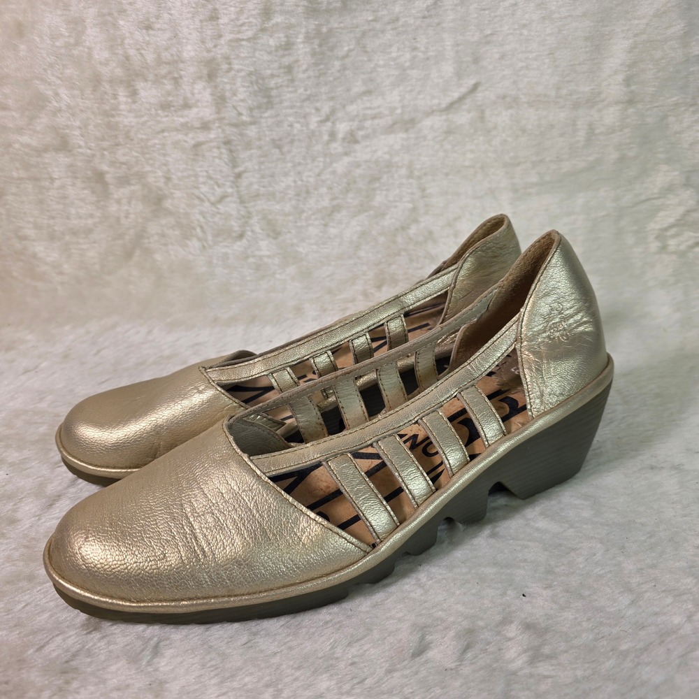 Fly London Yuna Wedge Pumps Flats Gold Metallic Leather Cutout Women 39 8 8.5